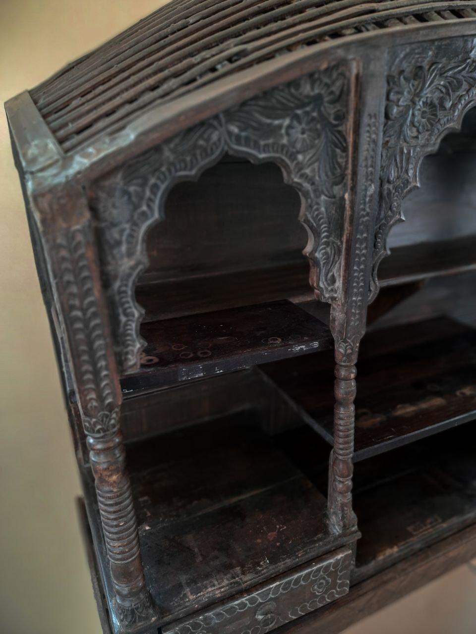 Sekretarzyk kolonialny z nadstawką — zdjęcie 2